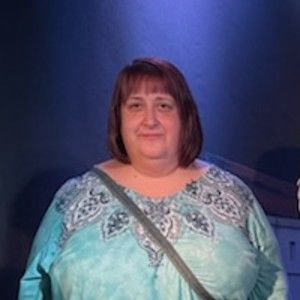 Meet your Posher, Debra